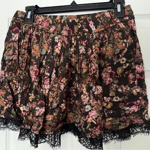 Mini Floral Lace Trim Black Skirt